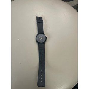 Casio Watch Men Black Tone Round Rubber 1330 MQ-24 New Battery W10